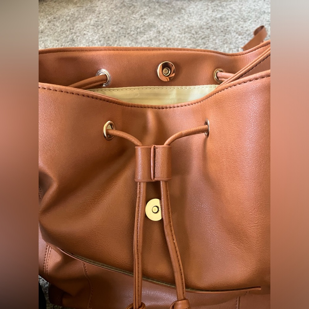 NEW MaySan vegan leather diaper bag - Picture 5 of 12